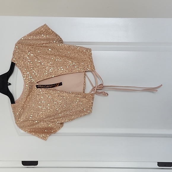 NWT GOLD EMBELLISHED SEQUINED CROP TOP OPEN TIE BACK LARGE - Picture 4 of 10